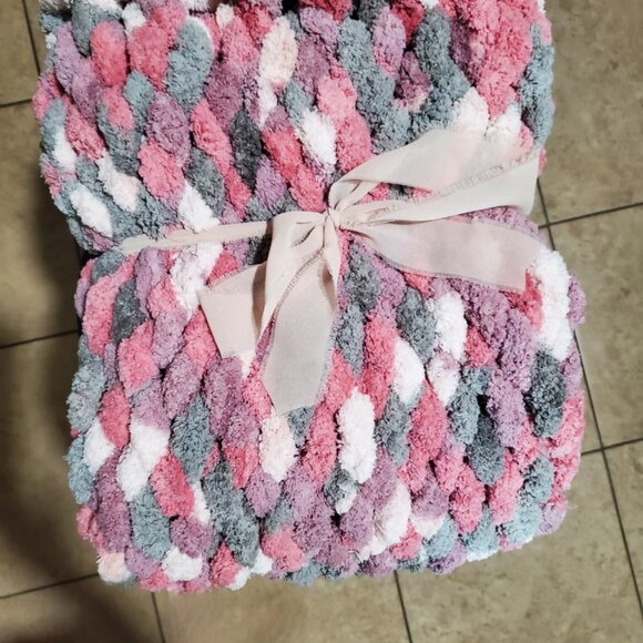 Chunky Cuddle Baby Blanket - Picture 1 of 5